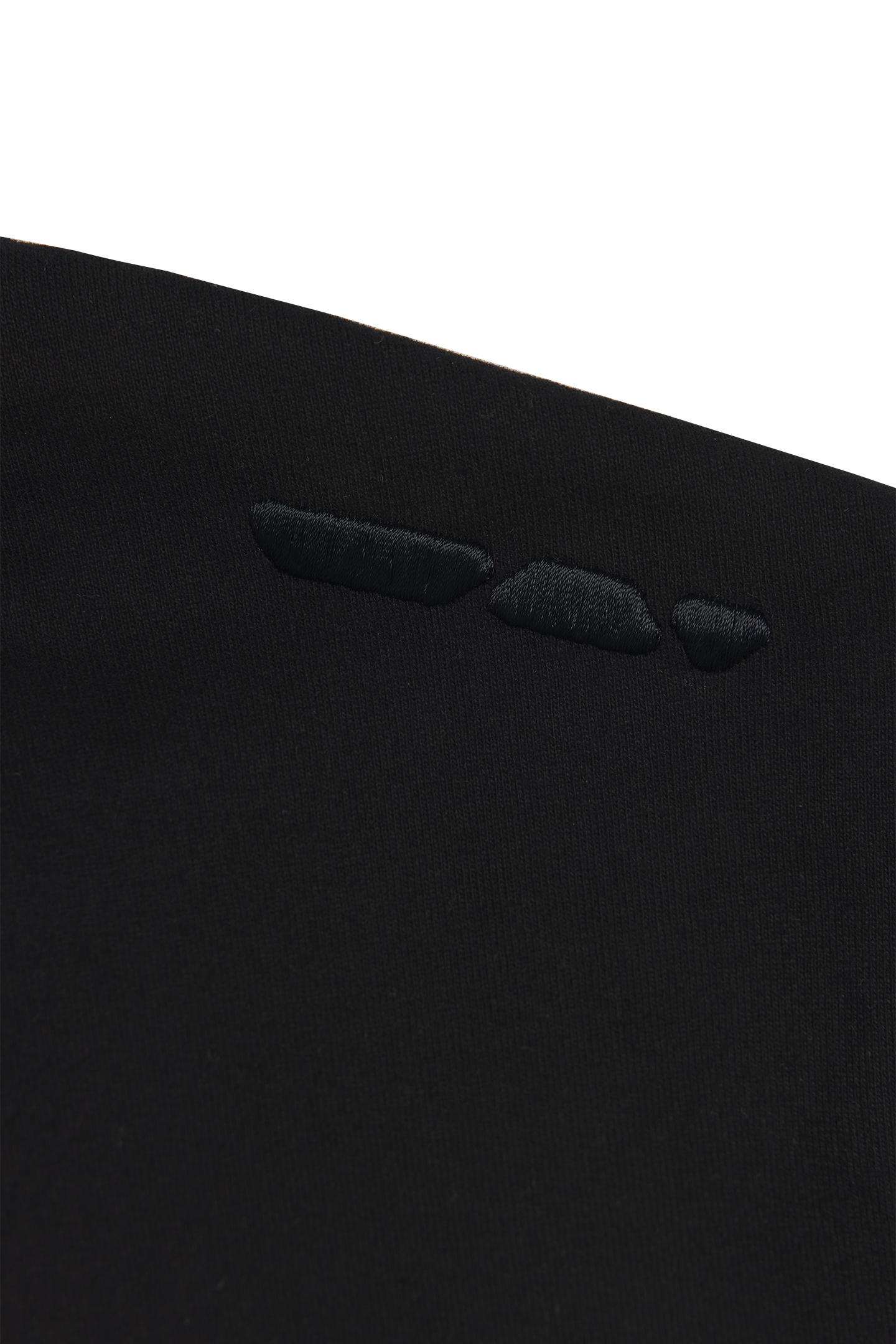 Black Slim / Regular Fit Tee