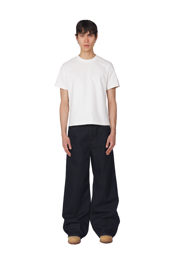 White Slim / Regular Fit Tee
